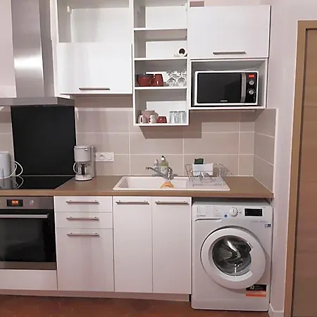 Apartment T2 Climatise En Centre Perpignan