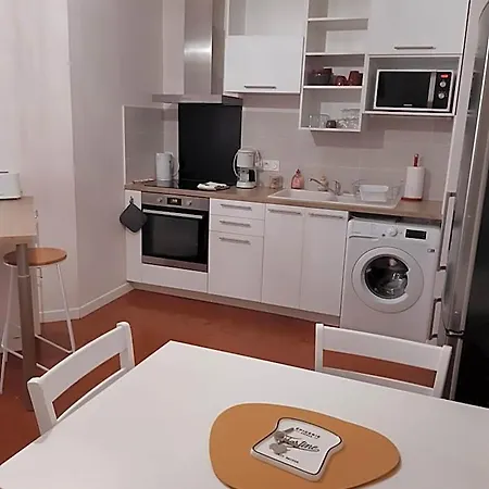 T2 Climatise En Centre Apartment *