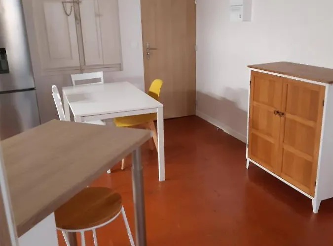 T2 Climatise En Centre Perpignan